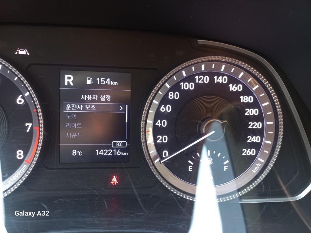 HYUNDAI Sonata - Vista 11