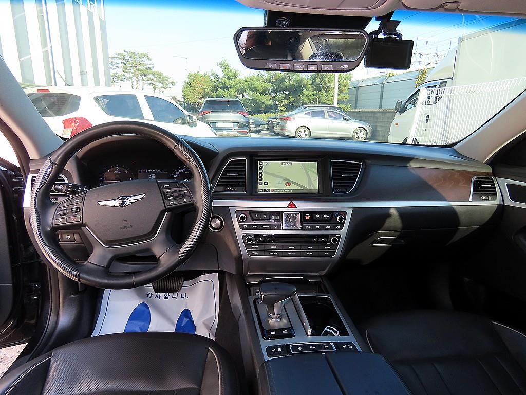 Genesis G80 - Vista 7