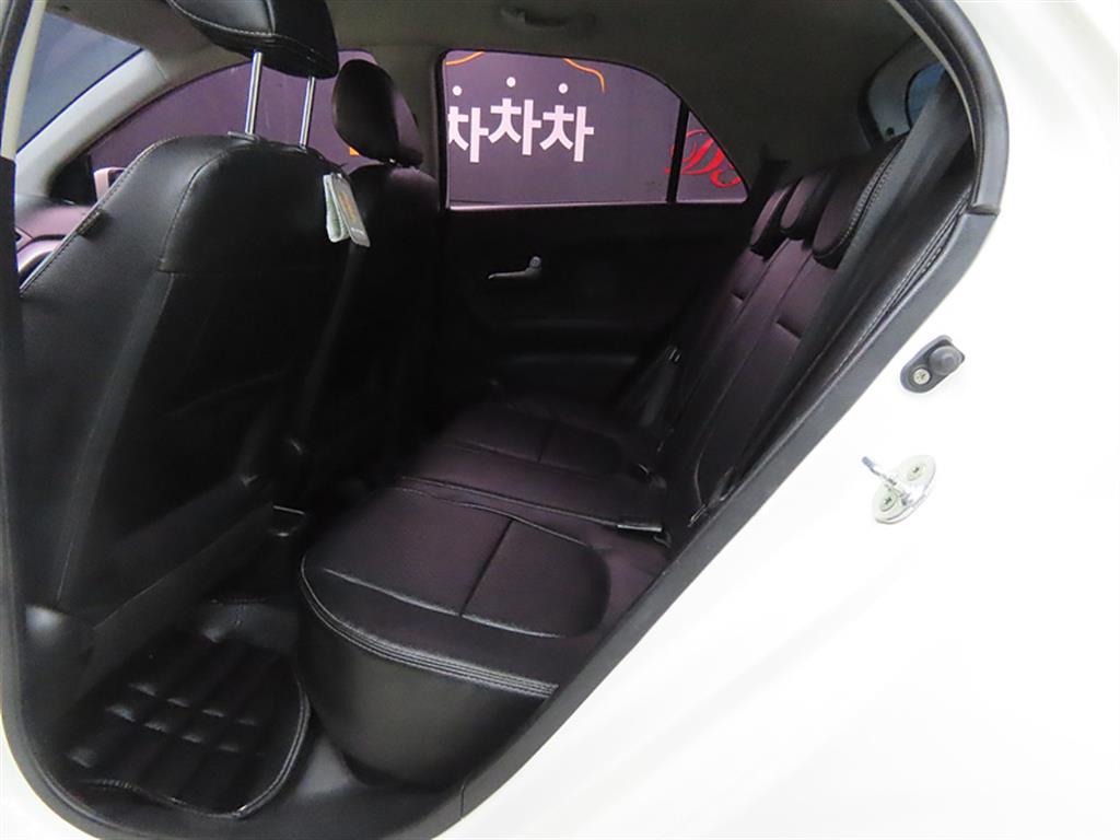 KIA Morning - Vista 6