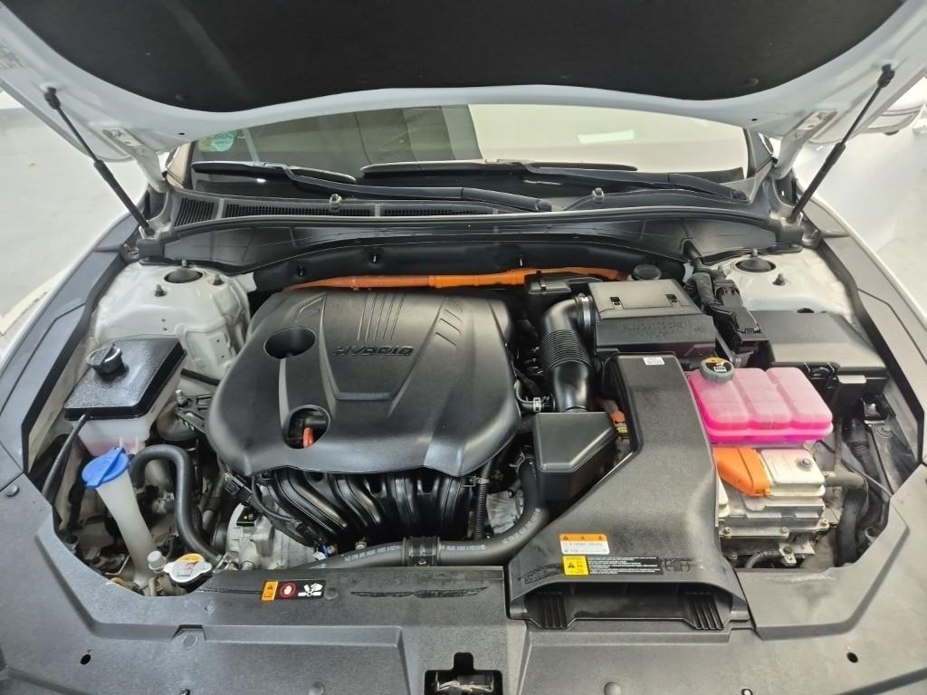 HYUNDAI Grandeur - Vista 5