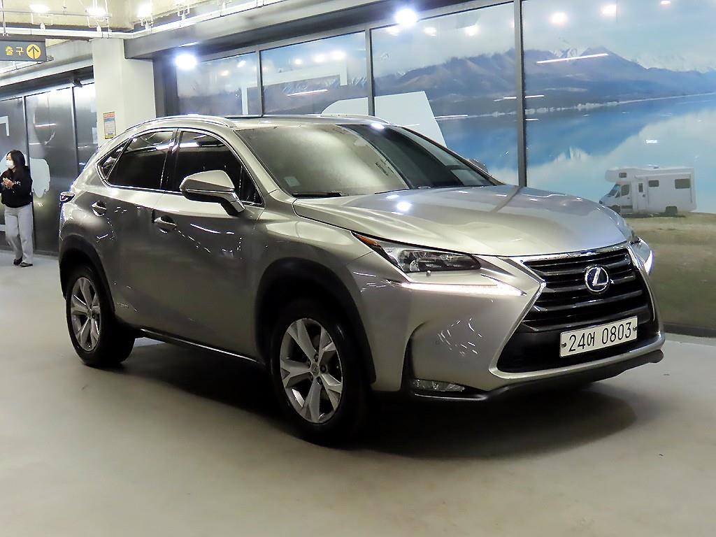 Lexus NX