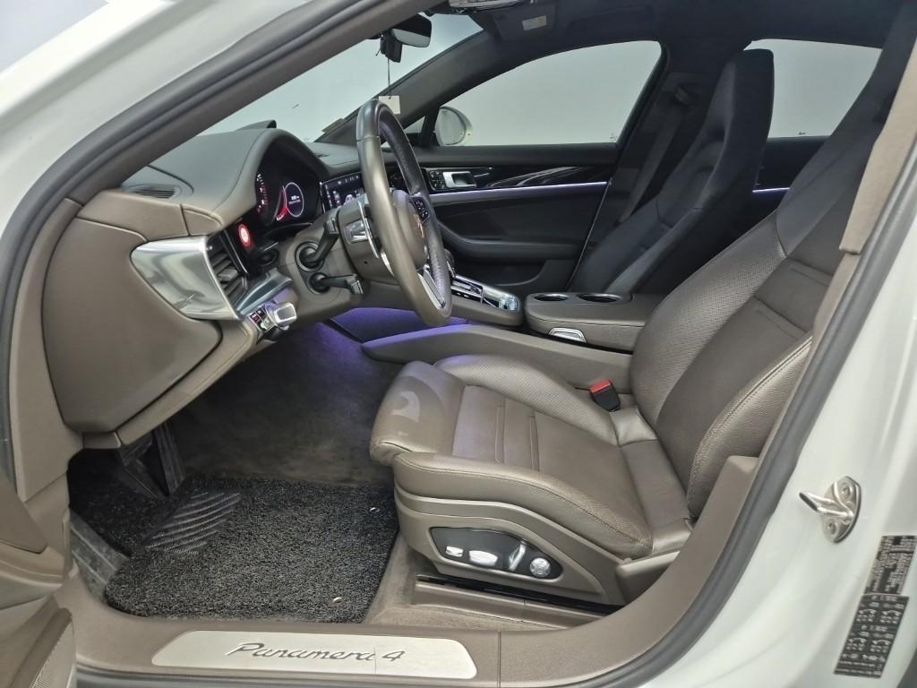 Porsche Panamera - Vista 11