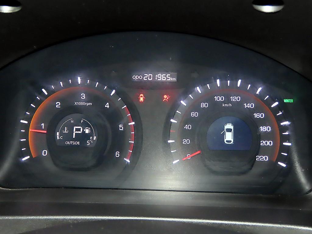 Ssangyong Korando - Vista 9