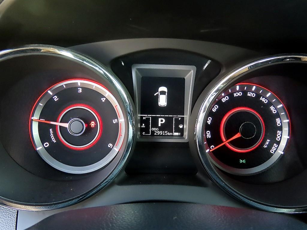 Ssangyong Tivoli - Vista 8