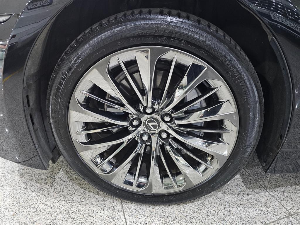 Lexus LS 2018 Negro - Importación desde Corea - HF Imports Iquique - Foto 20