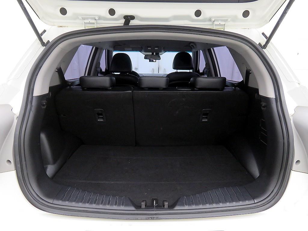 Ssangyong Tivoli - Vista 5