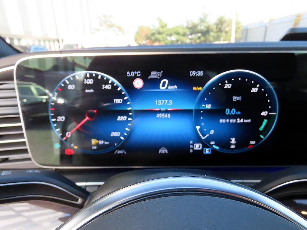 Mercedes Benz GLE Class - Vista 9