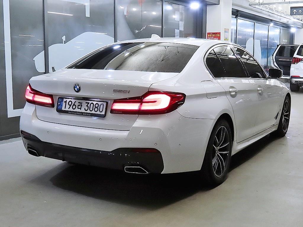 BMW 5 Series - Vista 4