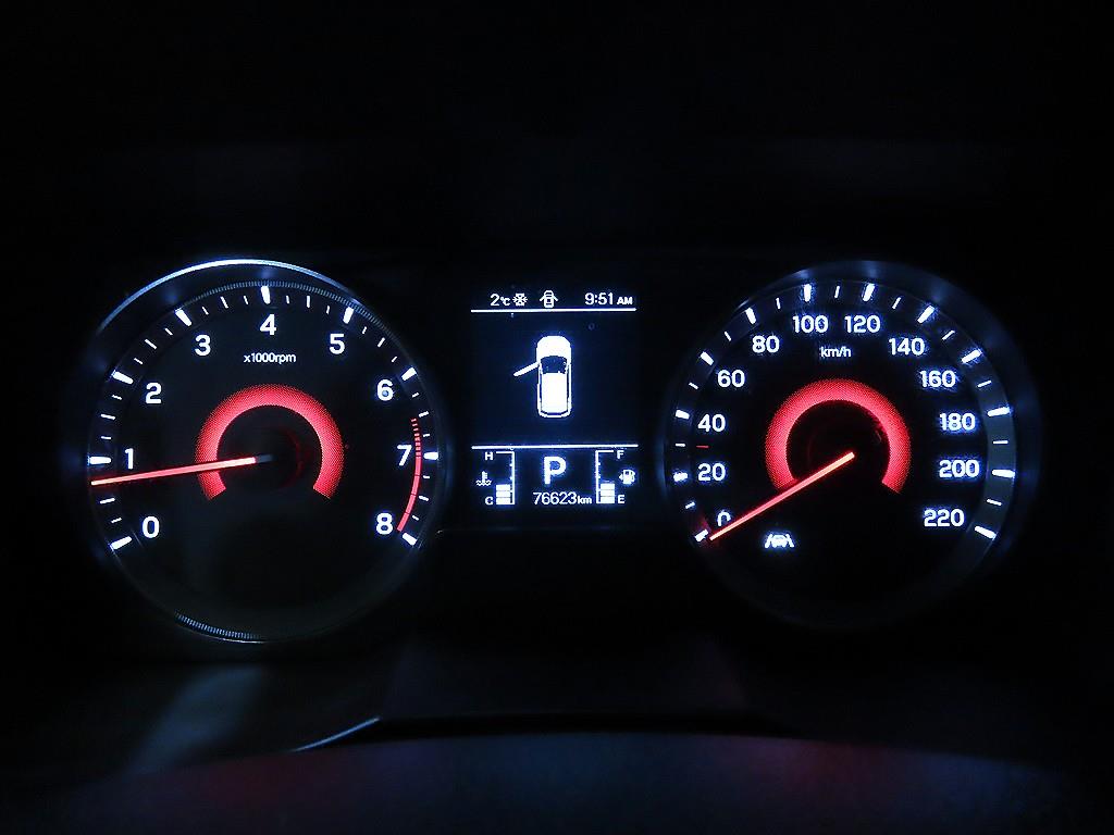 Ssangyong Tivoli - Vista 9