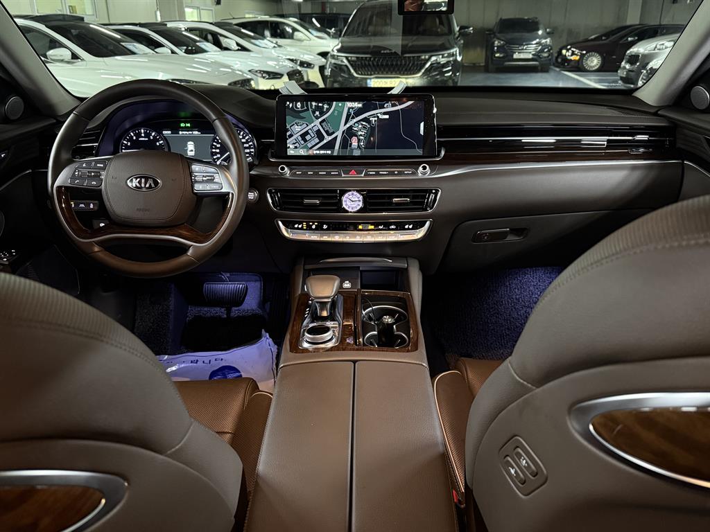 KIA K9 - Vista 7