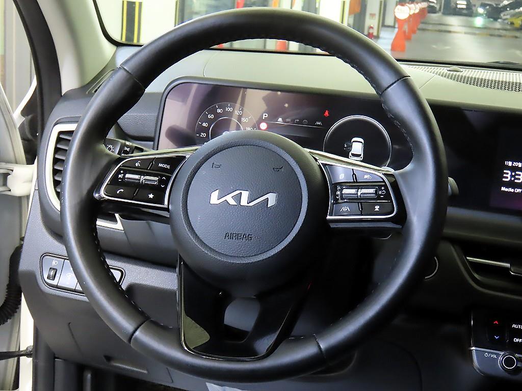 KIA Seltos - Vista 8