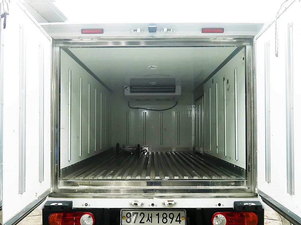 Small Truck Freezer Box(Low Deck) 2022 Blanco - Importación desde Corea - HF Imports Iquique - Foto 9