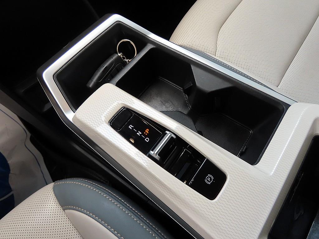 Ssangyong Torres - Vista 10