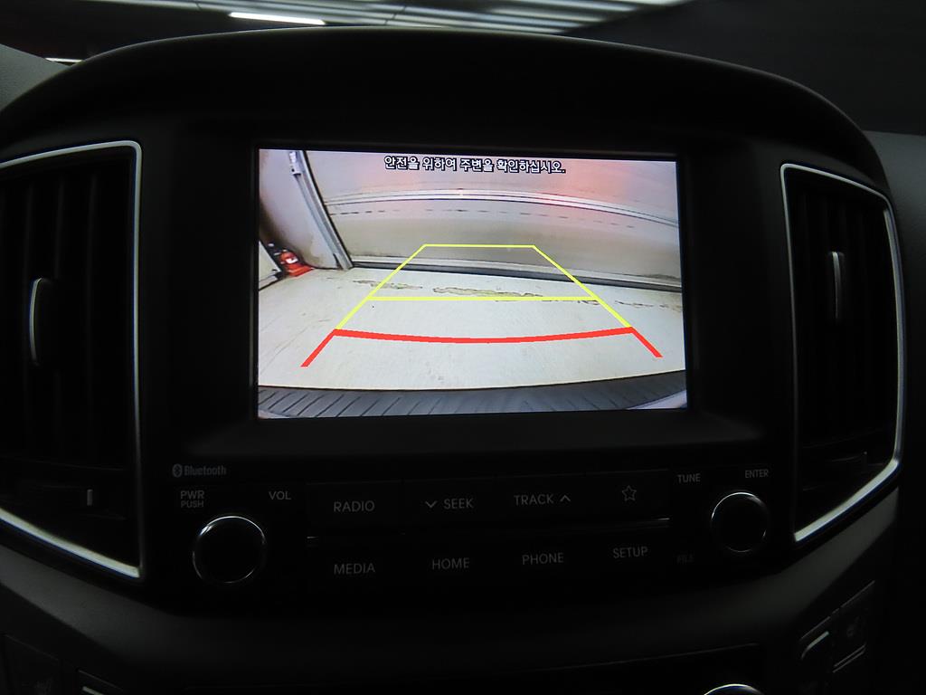 HYUNDAI Starex - Vista 12