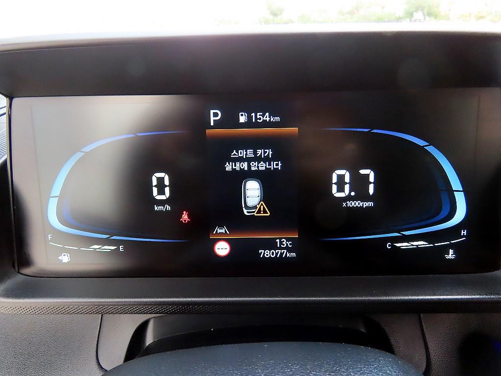 HYUNDAI Casper - Vista 9