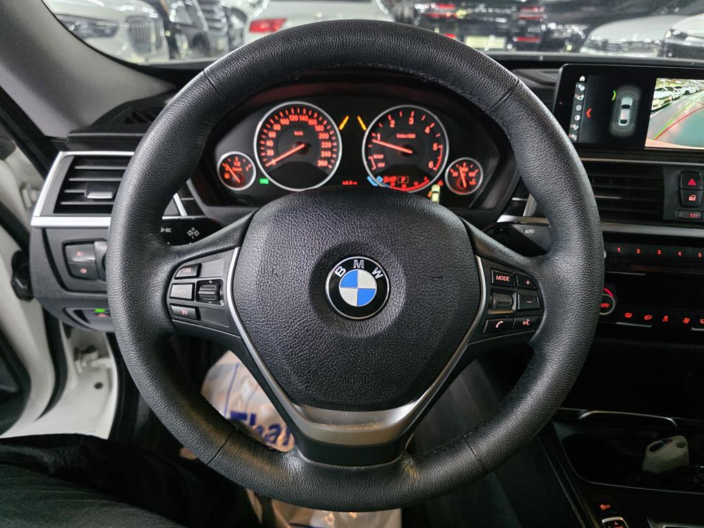 BMW Gran Turismo - Vista 12