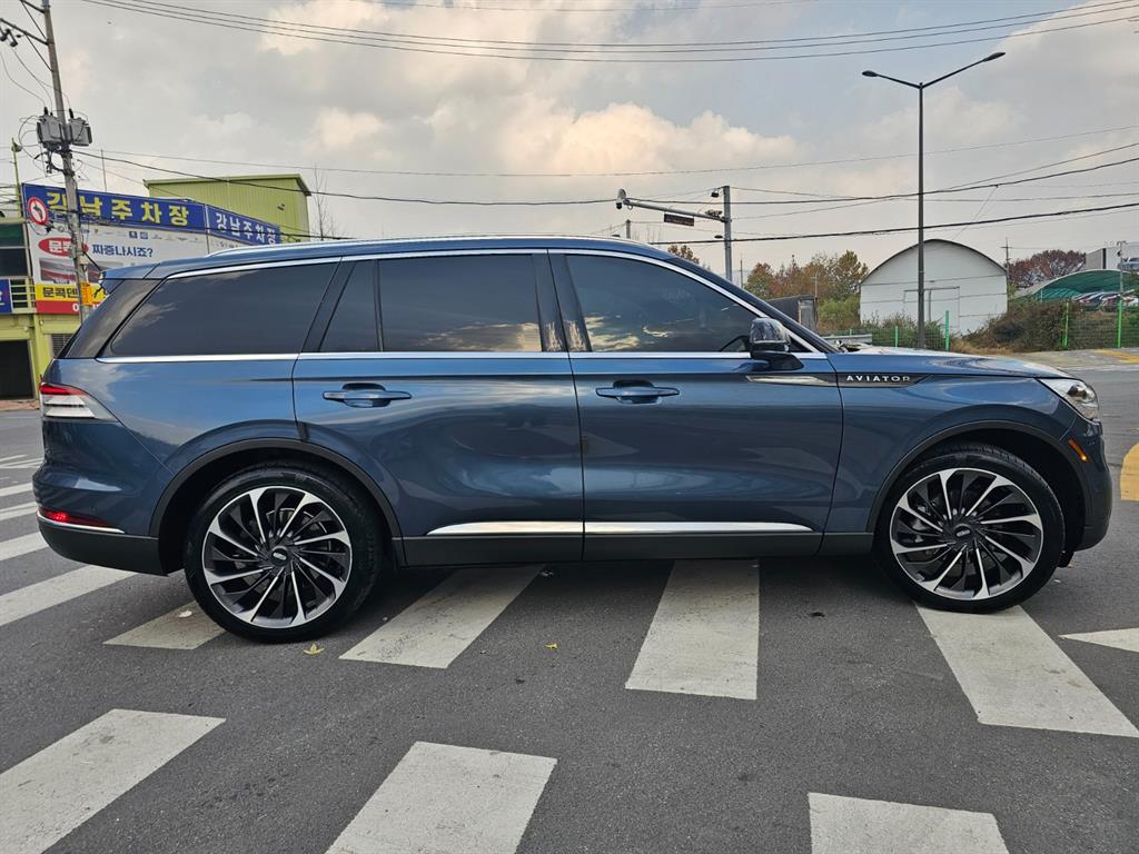 Lincoln Aviator - Vista 7