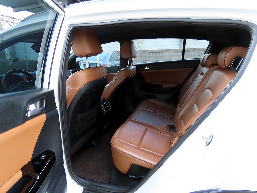 KIA Sportage - Vista 6