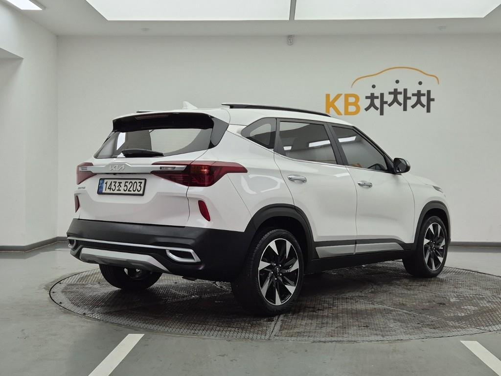 KIA Seltos - Vista 4