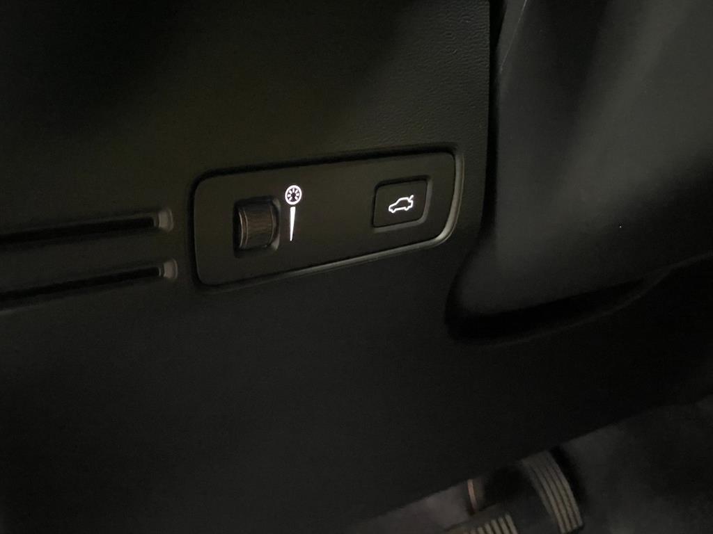 Volvo XC40 2021 Blanco - Importación desde Corea - HF Imports Iquique - Foto 14