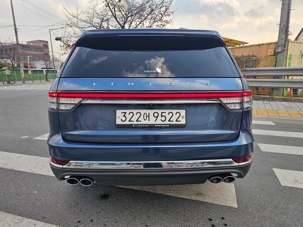 Lincoln Aviator - Vista 5