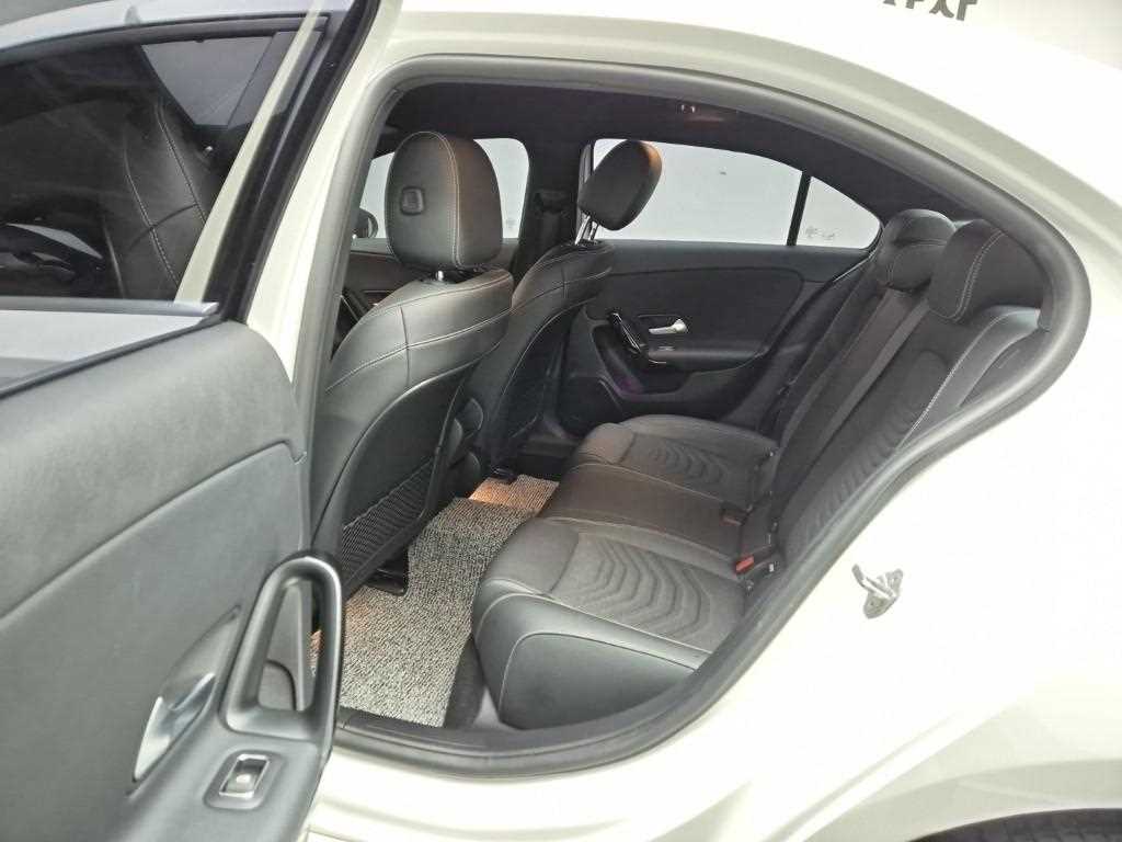 Mercedes Benz A Class - Vista 12