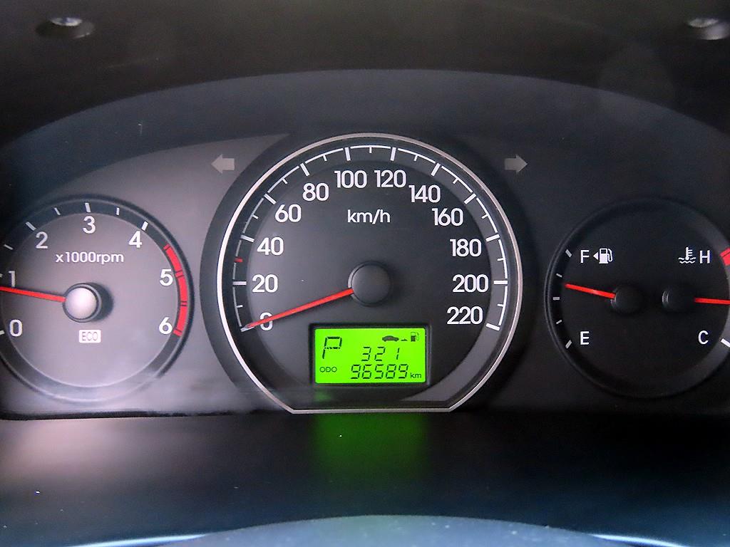 HYUNDAI Starex - Vista 10