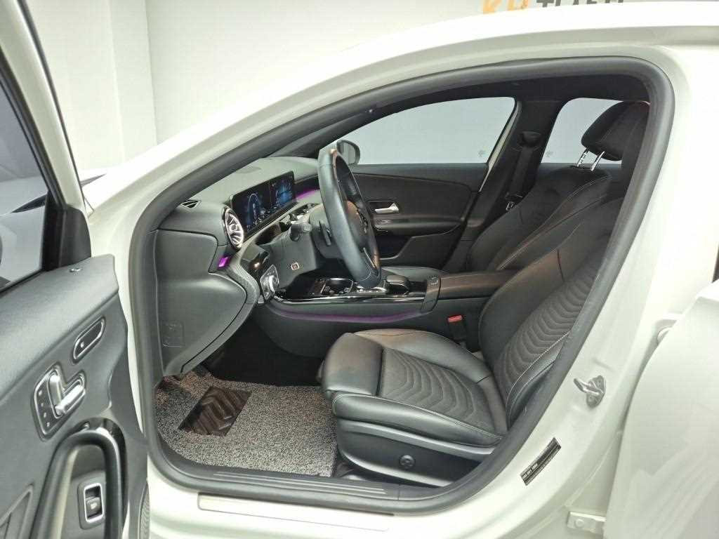 Mercedes Benz A Class - Vista 11