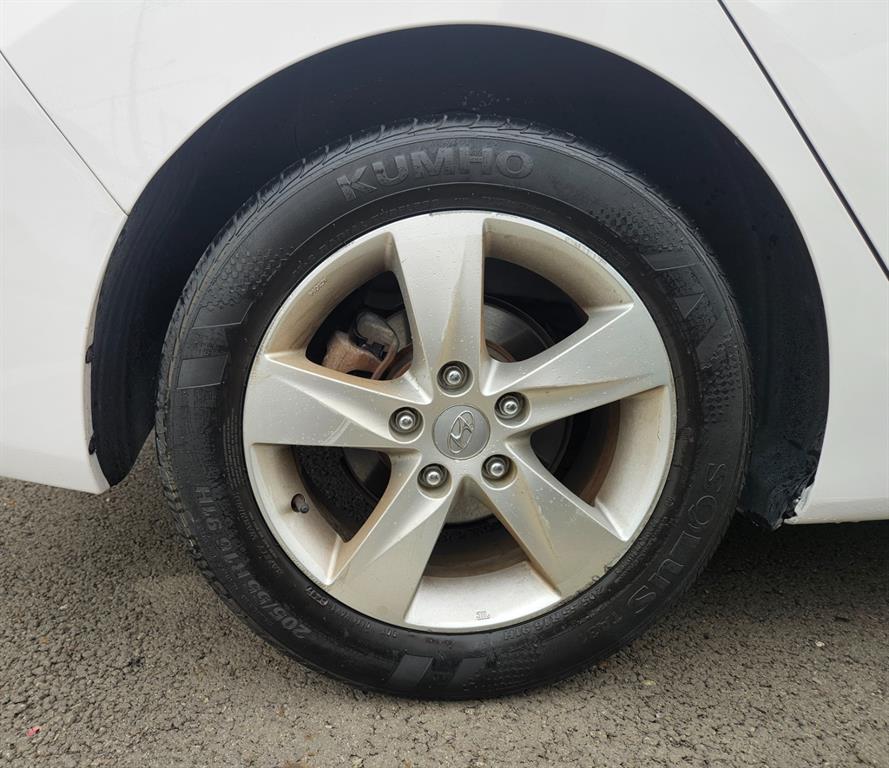 HYUNDAI Avante 2014 Blanco - Importación desde Corea - HF Imports Iquique - Foto 16