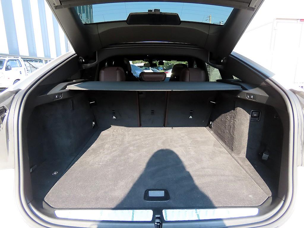 BMW Gran Turismo 2024 Blanco - Importación desde Corea - HF Imports Iquique - Foto 17