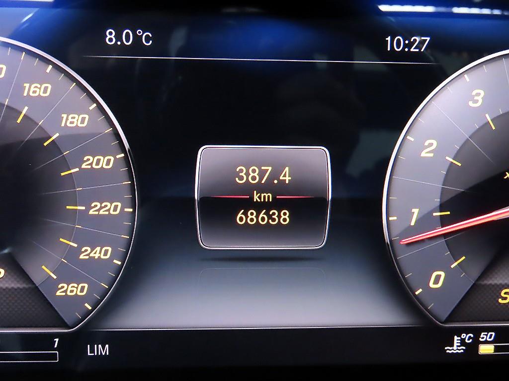 Mercedes Benz S Class - Vista 8