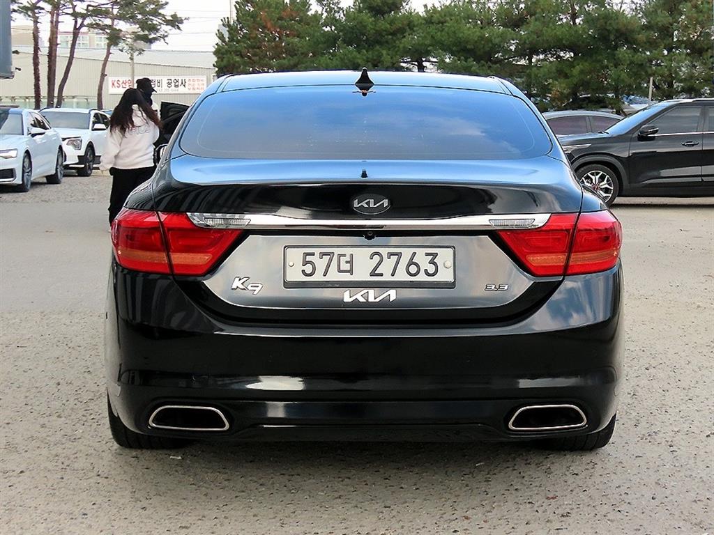 KIA K9 - Vista 4