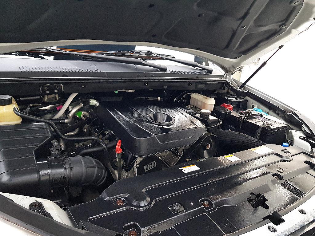 Ssangyong Korando - Vista 6