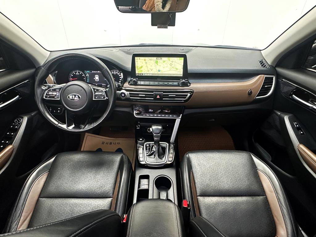 KIA Seltos - Vista 8