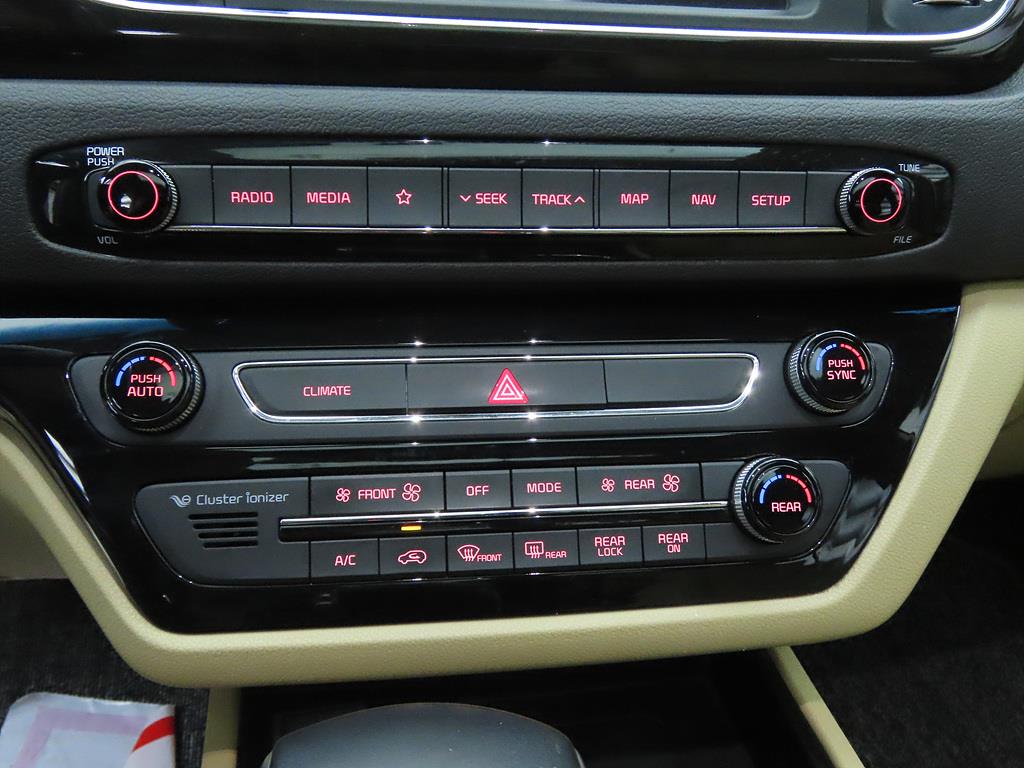 KIA Carnival 2019 the color of pearl - Importación desde Corea - HF Imports Iquique - Foto 13