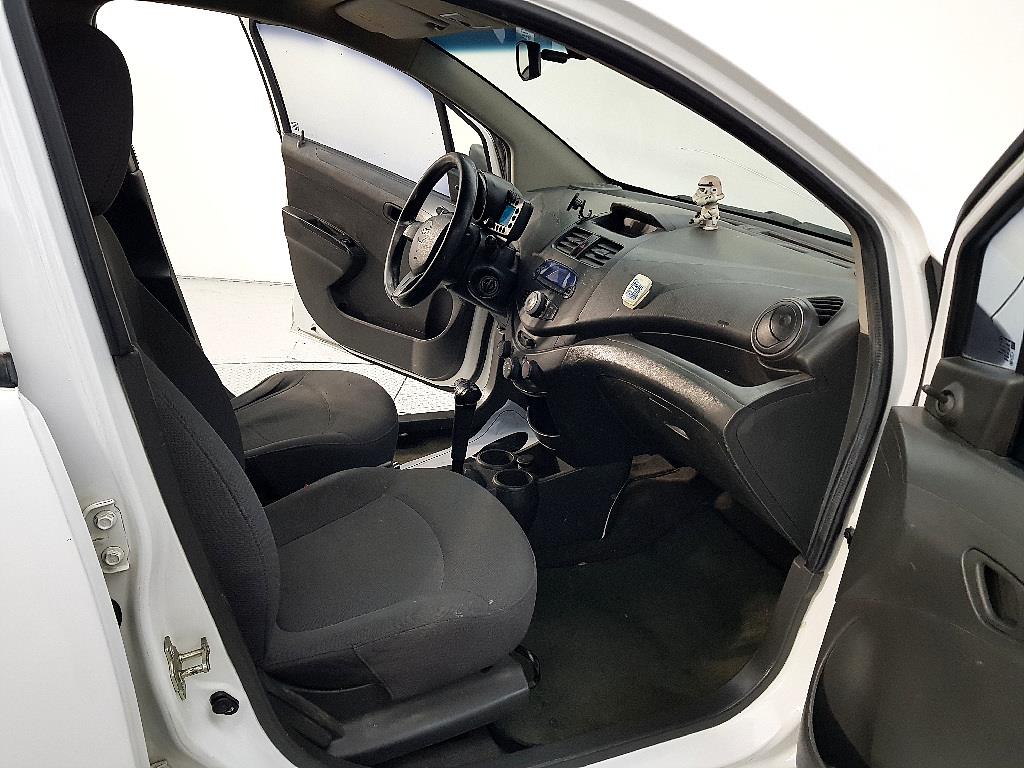 Chevrolet Spark - Vista 5