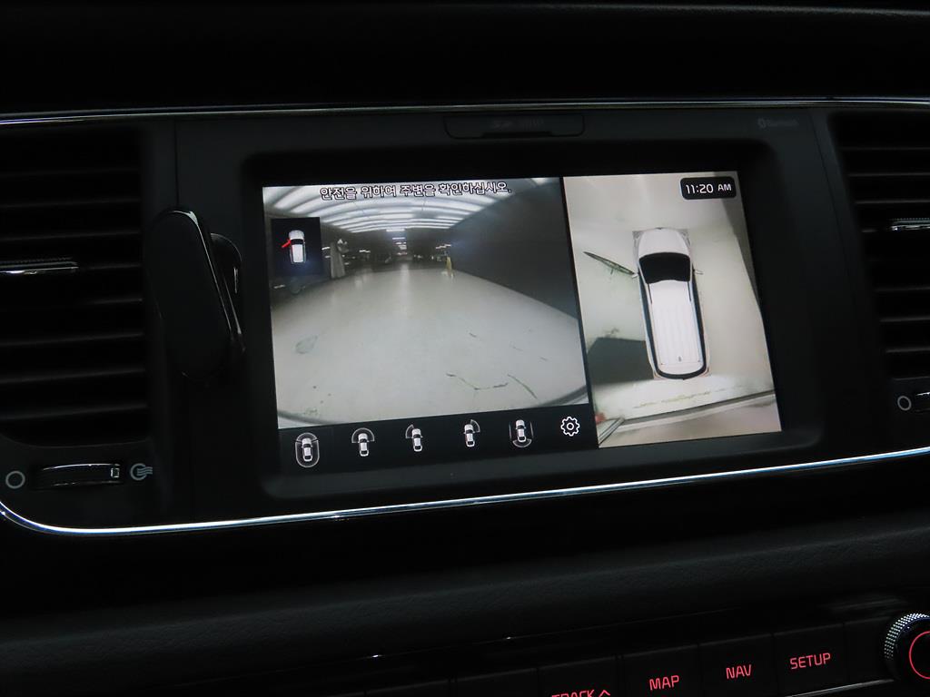 KIA Carnival - Vista 10