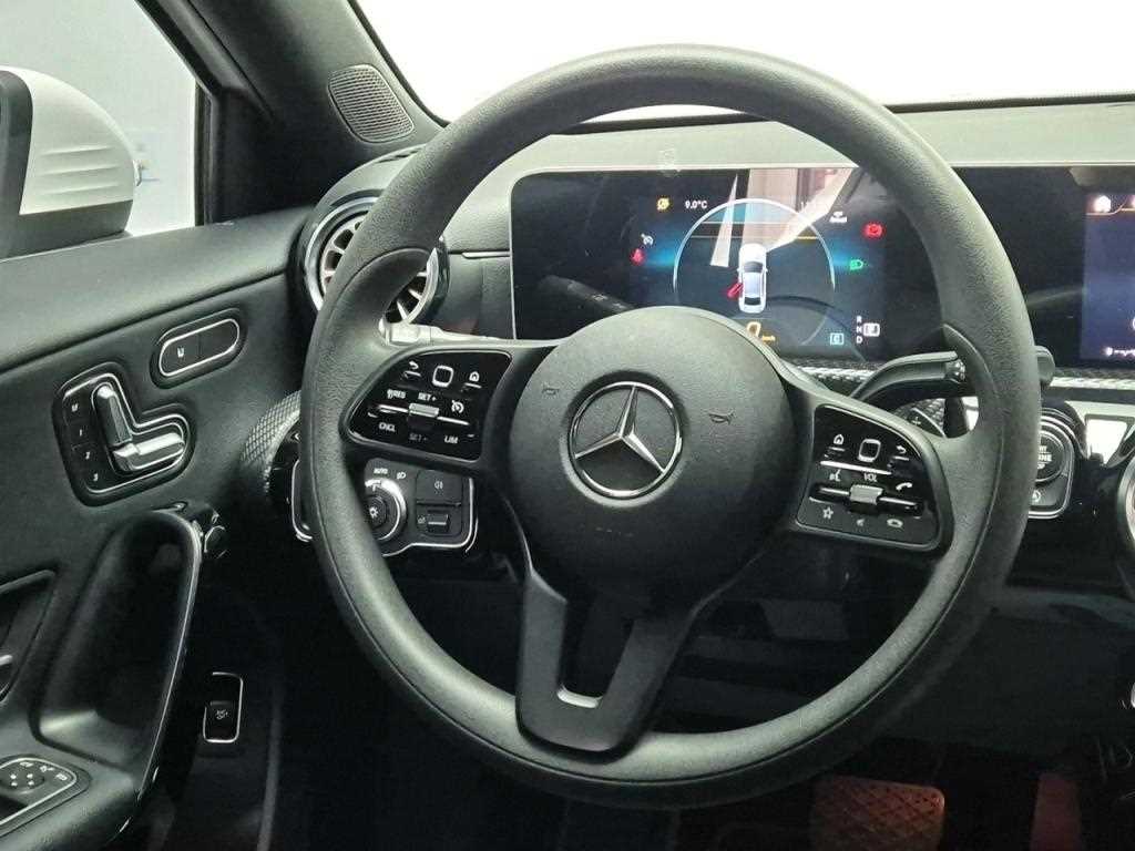 Mercedes Benz A Class - Vista 9