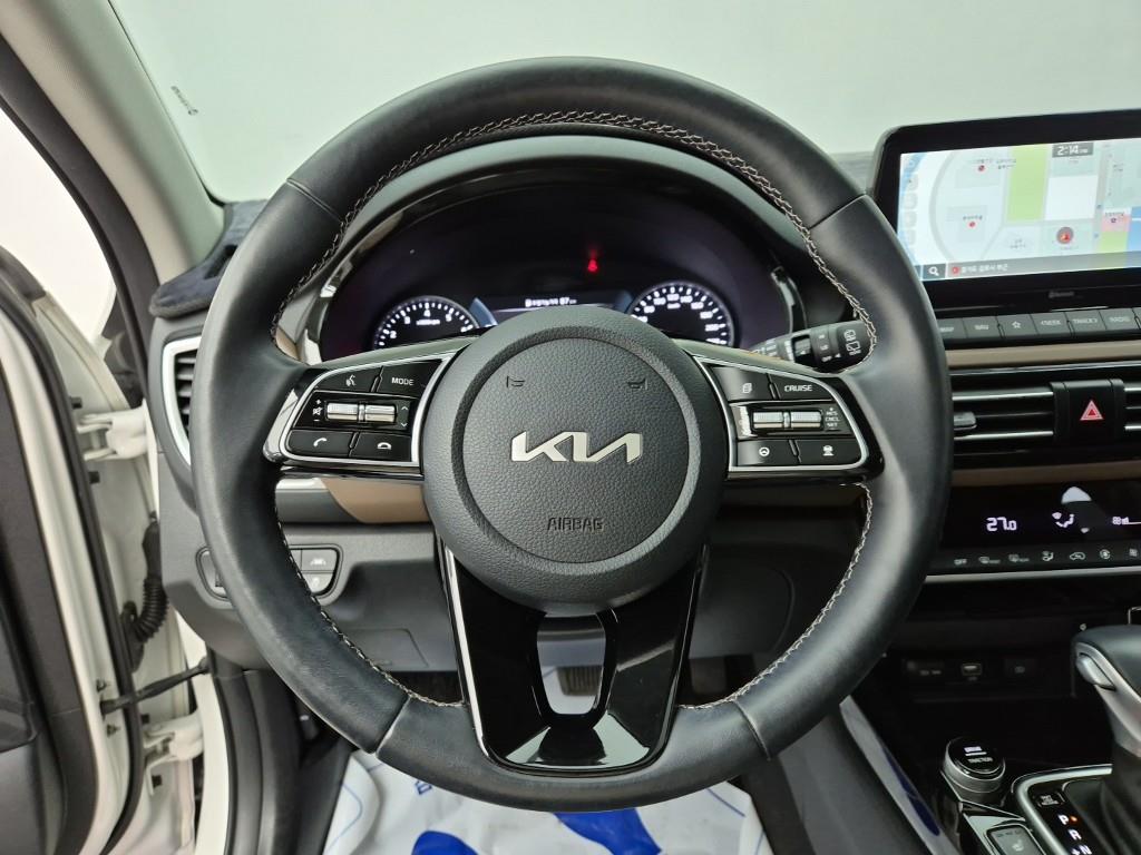 KIA Seltos - Vista 9