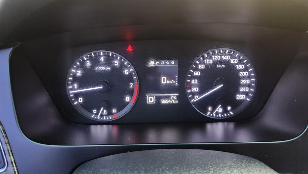 HYUNDAI Sonata - Vista 7