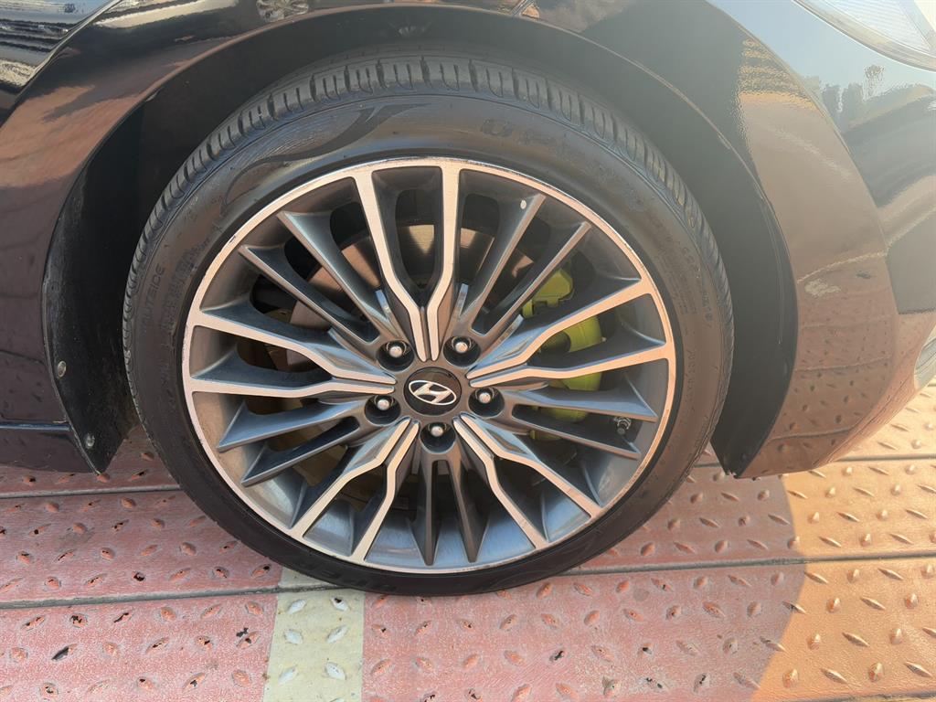 HYUNDAI Avante - Vista 8