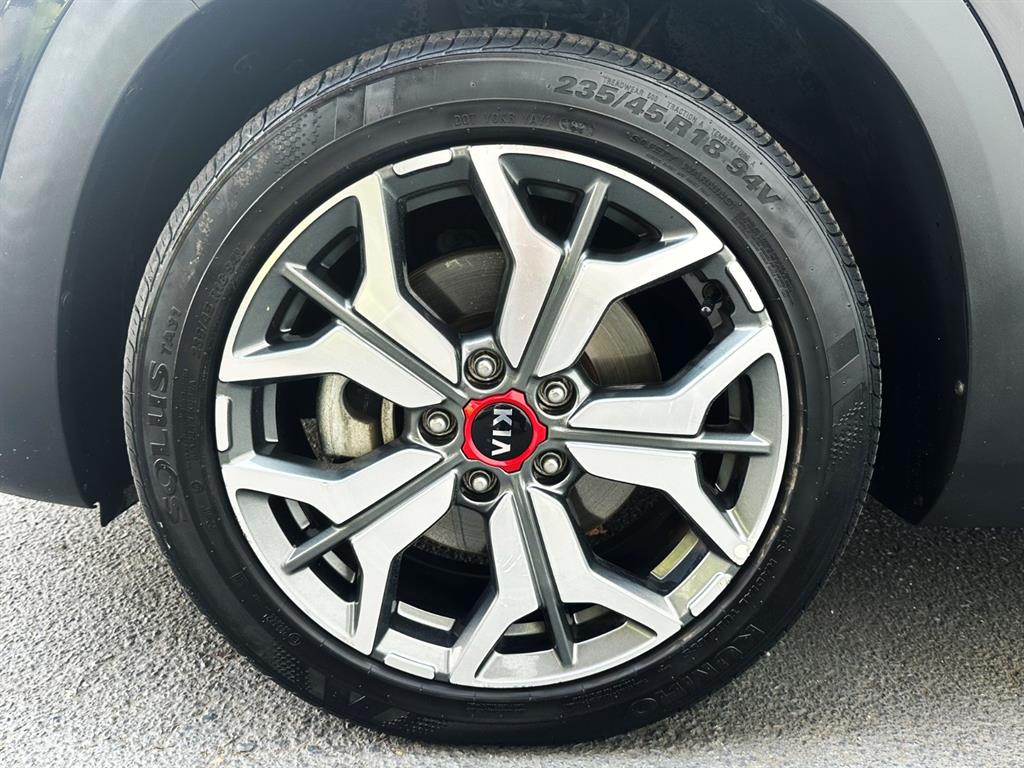 KIA Seltos 2020 Negro - Importación desde Corea - HF Imports Iquique - Foto 18