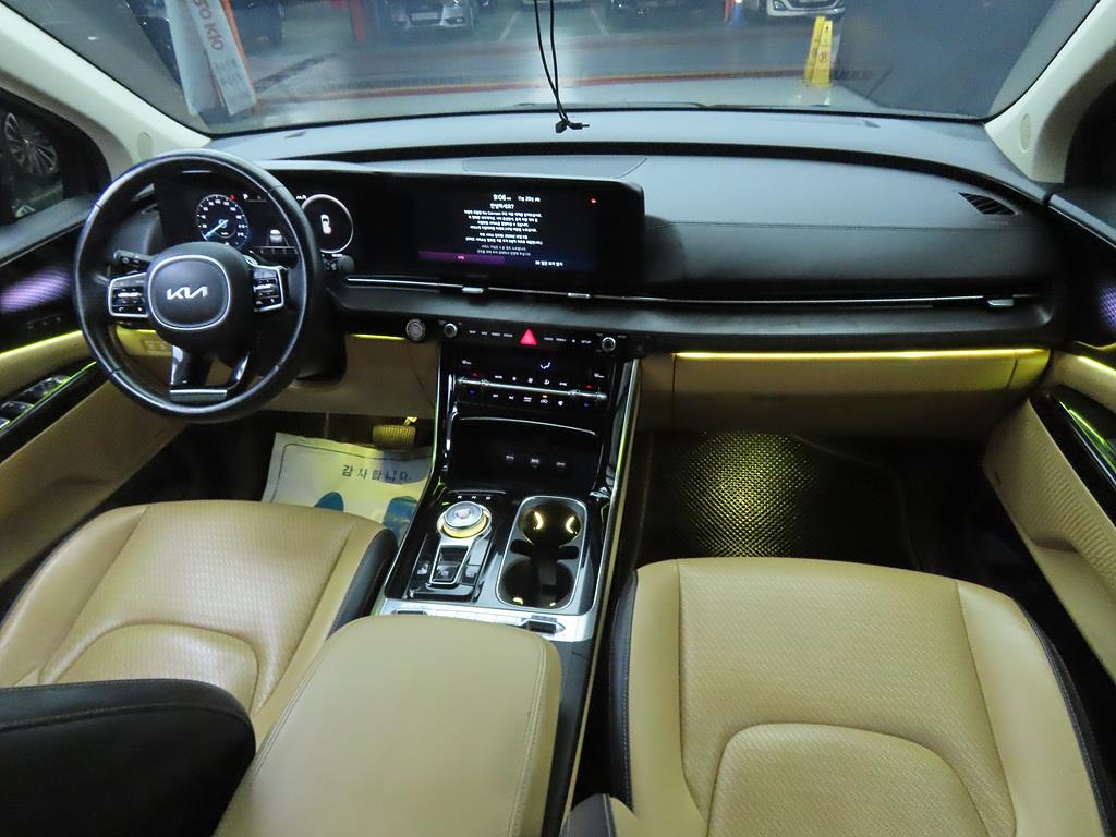 KIA Carnival - Vista 5