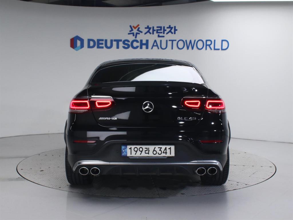 Mercedes Benz GLC Class - Vista 4