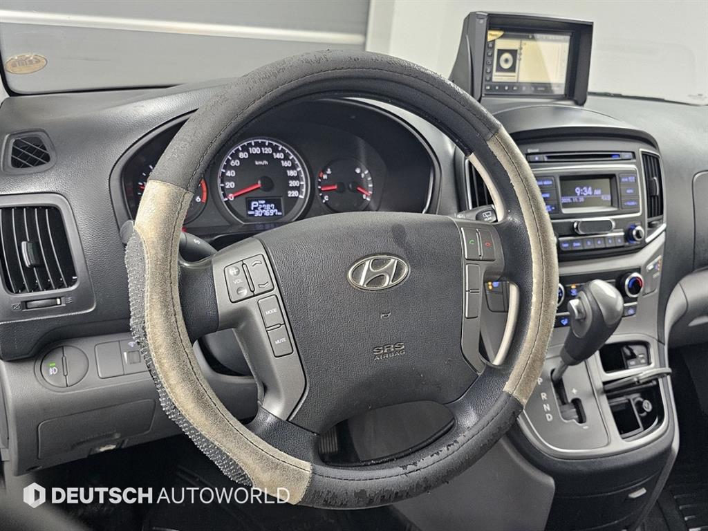 HYUNDAI Starex 2016 Negro - Importación desde Corea - HF Imports Iquique - Foto 13