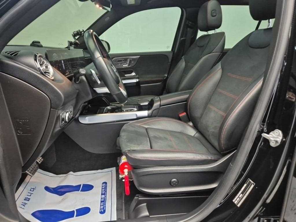 Mercedes Benz GLB Class - Vista 11