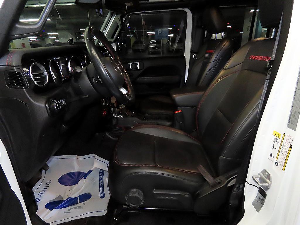 Jeep Wrangler - Vista 6