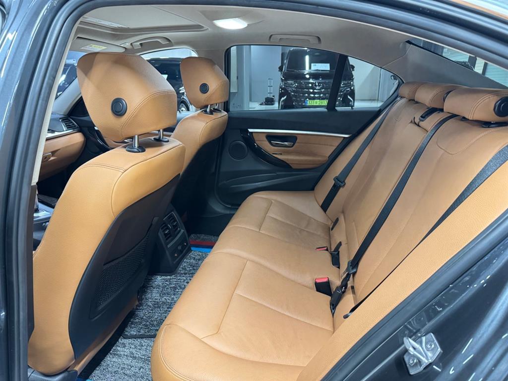 BMW 3 series - Vista 12