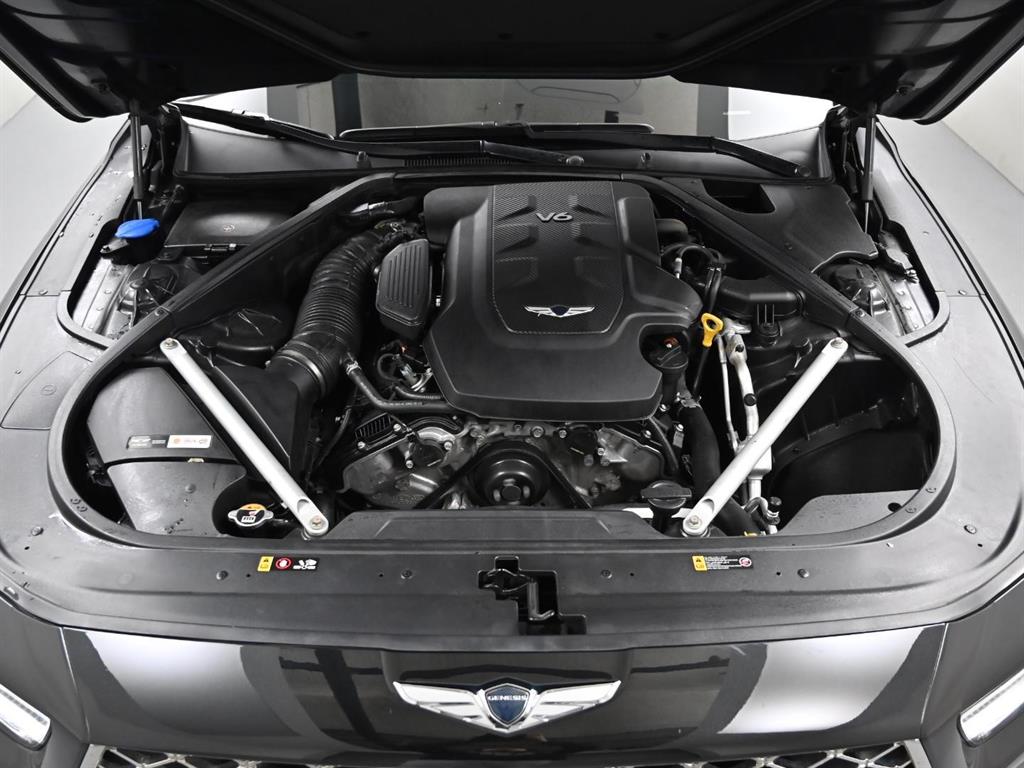 Genesis G90 - Vista 7