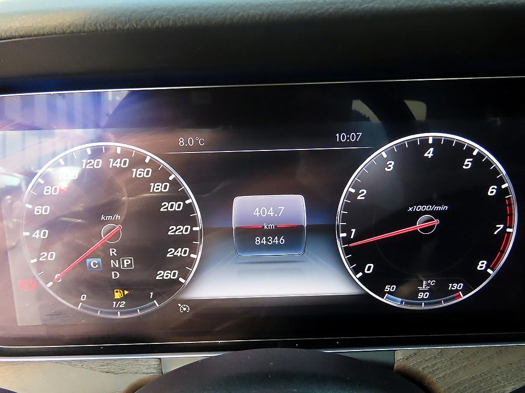 Mercedes Benz E class - Vista 9